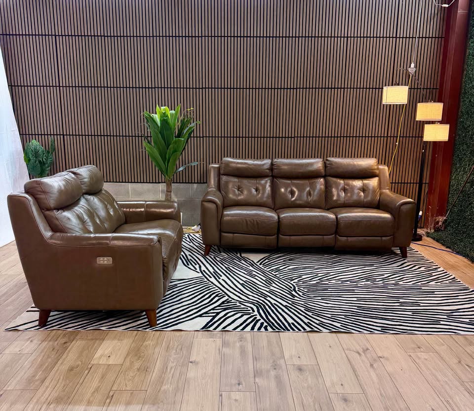 Malibu Leather Power Reclining Sofa e Loveseat Set with Power Headrests