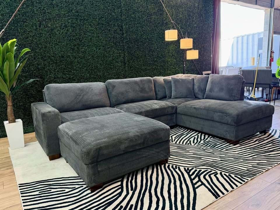 Thomasville Artesia Corduroy Fabric Sectional with Ottoman