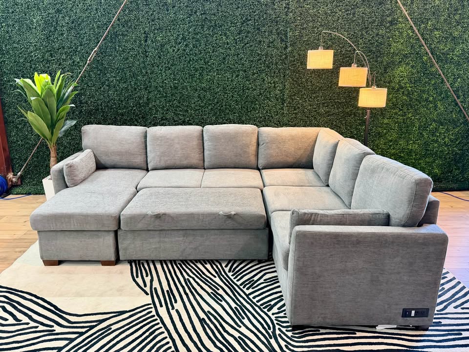 Coddle Luke Sleeper Sectional with Reversible Chaise e Storage